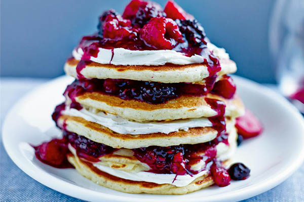 Banana Pancakes With Berry Compote