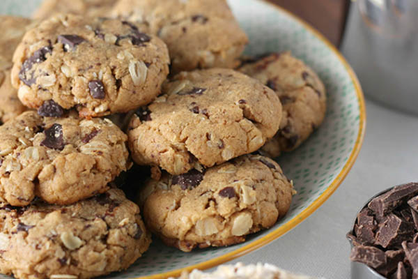 Oatmeal Dark Chocolate Chunk Cookies