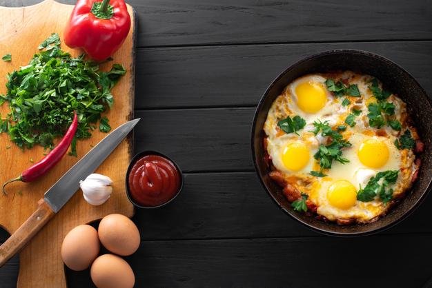  Cook a Veggie Omelet